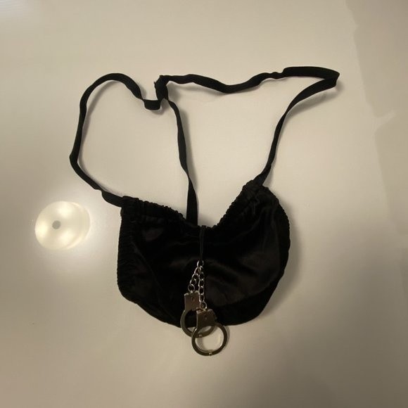 Vintage Men's FREDERICK'S OF HOLLYWOOD Handcuff Satin Black G string - Picture 6 of 8